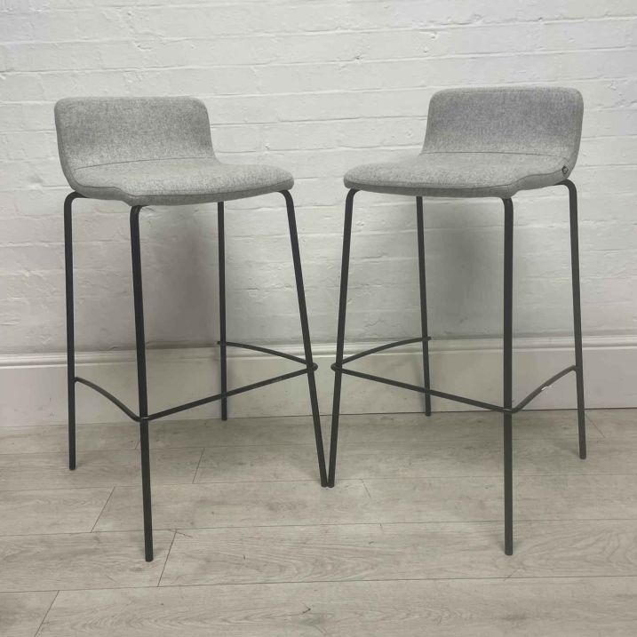 Bar stool second hand online