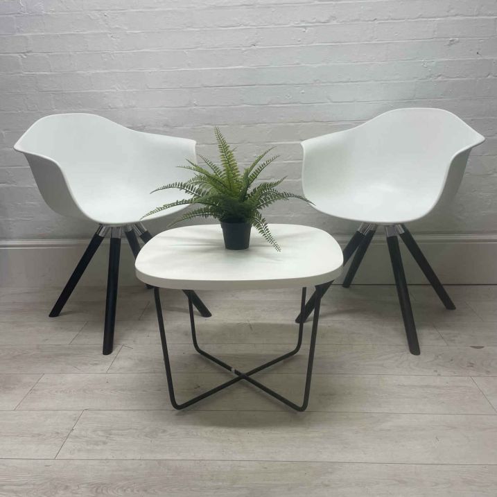 Second hand chair and table online