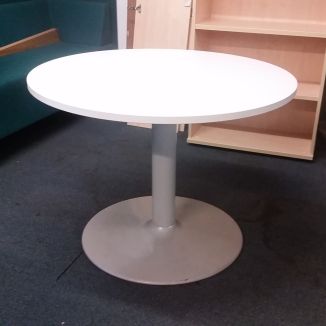 Second Hand Techo Round White Meeting Table - Silver Base