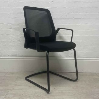 Second Hand Interstuhl Meeting Chair - Black Seat