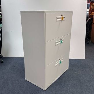 Used White Box Storage Drawers - 800mm