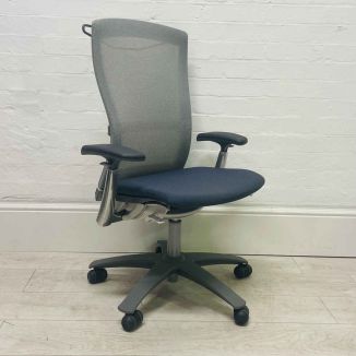 Second Hand Knoll Life Executive Task Chair - Blue