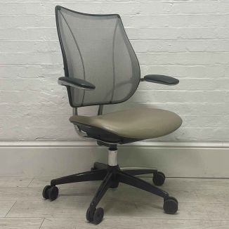 Second hand clearance humanscale chair