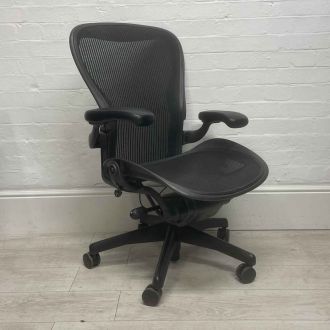 Second Hand Herman Miller Aeron Chair in Graphite - Size C