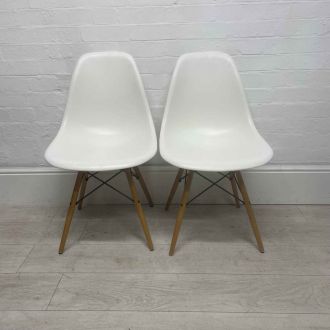 Second Hand White Vitra Shell Chairs - Set of 2