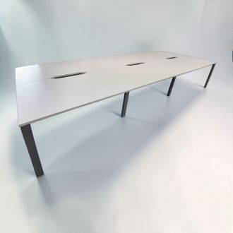 Second Hand 6 Person White Bench Desks - Mian