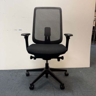 Used Herman Miller Verus Chair - Front