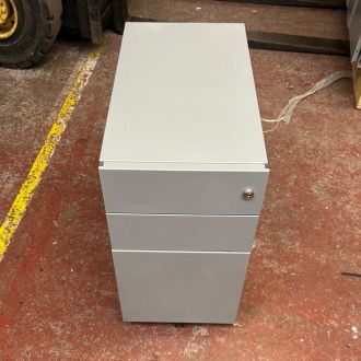 Second Hand White 3 Drawer Mobile Pedestal