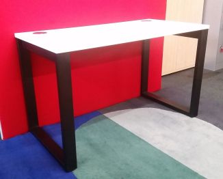 Ex-Display Unite Bench Desk - Black Square Legs