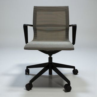 Ex-Display Verco Flux Mesh Chair - Front
