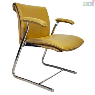 Second Hand Boss Design Meeting Chair - Beige - Main