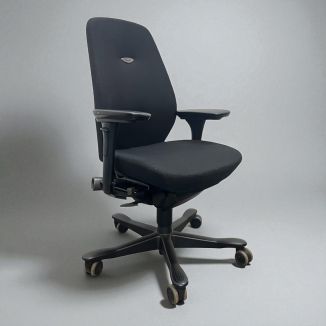 Used Kinnarps Black Fabric Office Chair - Main