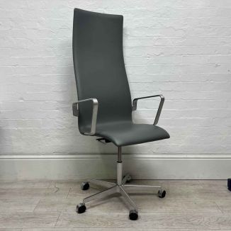 Second Hand Fritz Hansen Oxford Meeting Chair in Grey Leather