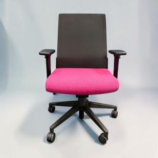 Second Hand Black Mesh Task Chair – Pink Fabric Seat - Front
