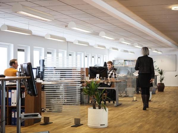 Top Office Furniture Trends in 2025