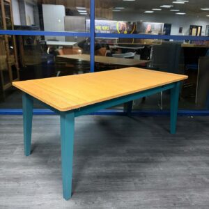 Ex Display Extendable Oak Dining Table